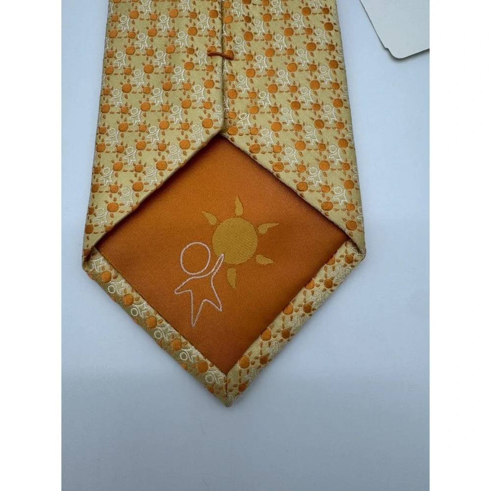 IZOD Yellow Orange Geometric Silk Tie NWT Classic 57